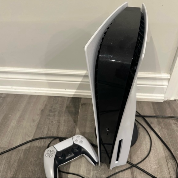 Ps5 disc version - Picture 3 of 3